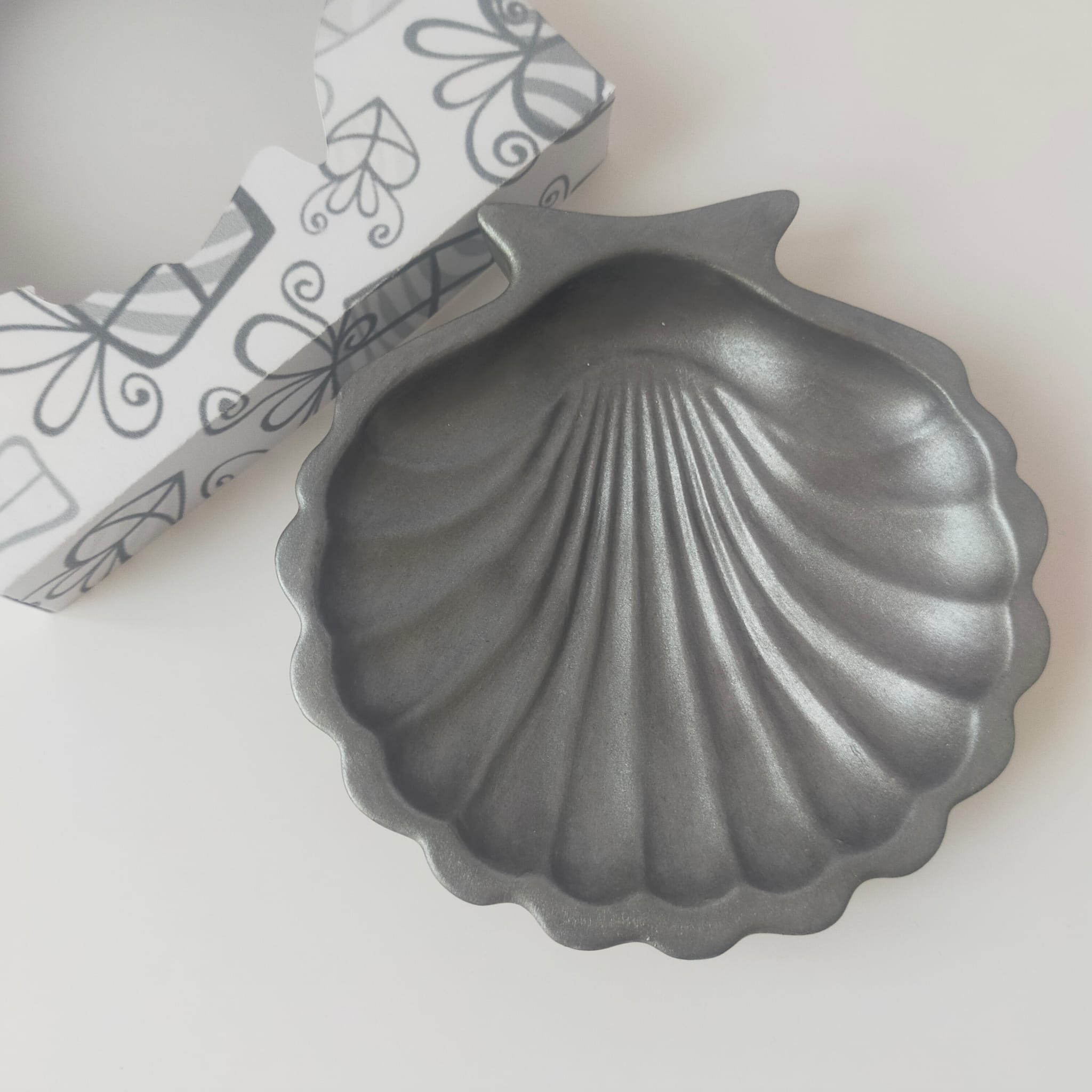 Gypsum seashell for accessories