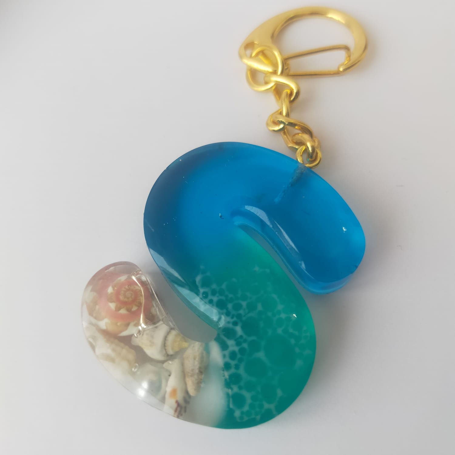 S resin keychain letter beach